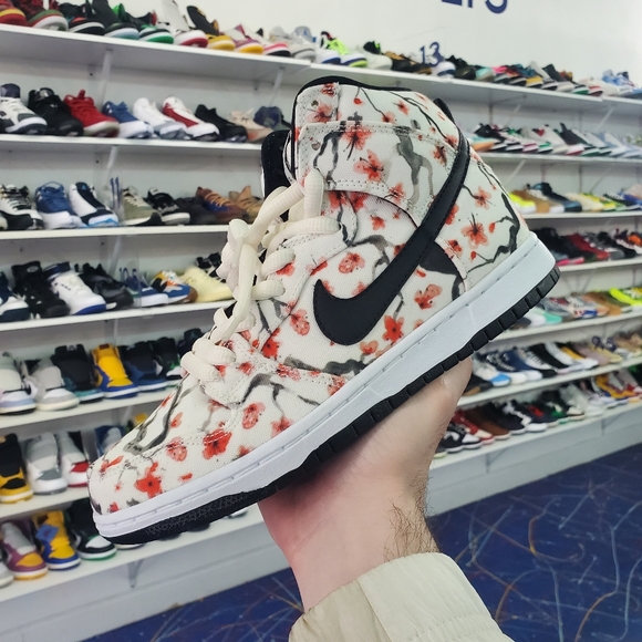 DS Nike SB Dunk High 'Cherry Blossom' sz. 6 (NO BOX) - Picture 1 of 2